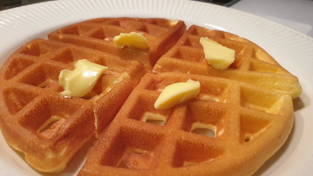 Make the perfect cream cheese chaffle addtoketo (UK)