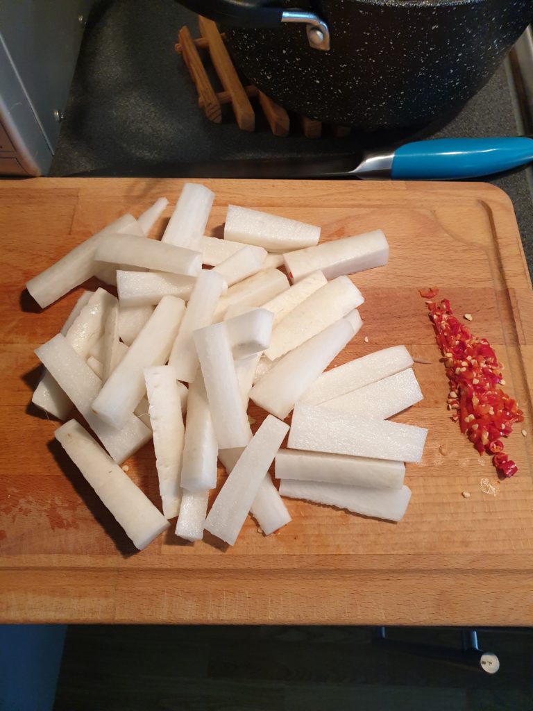 Keto Mooli Chips Daikon Radish Low Carb Recipe addtoketo (UK)