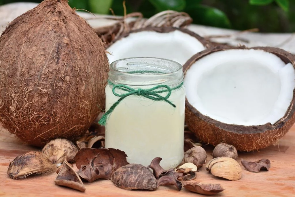 raw unrefined keto coconut cooking oil